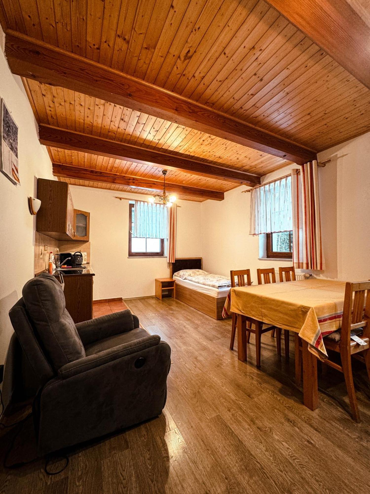 Apartmany Kolb Ramzova Ostruzna Exterior foto